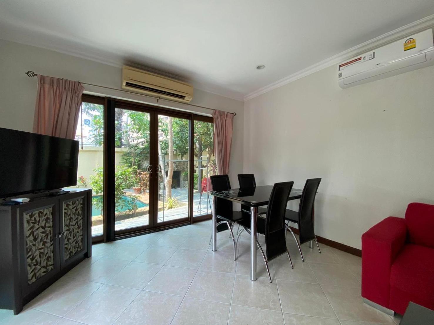 Luxury Semi-2bd Pool Near & Walking Street * Pattaya