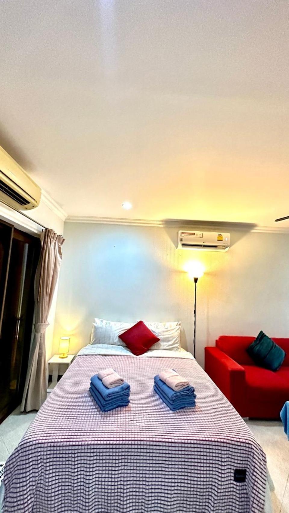 Luxury Semi-2bd Pool Near & Walking Street Villa *