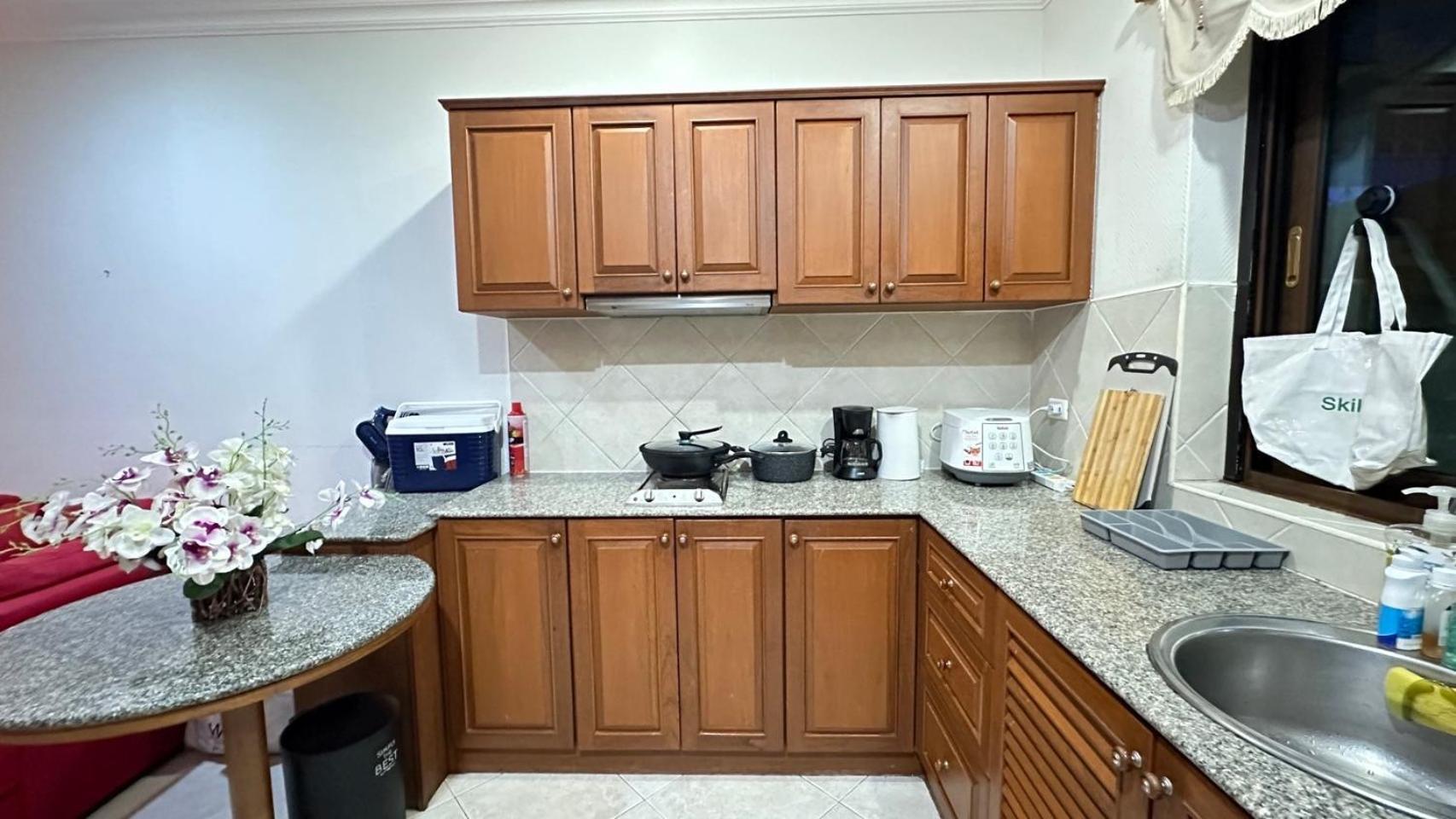 Villa Luxury Semi-2Bd Pool Villa Near Beach & Walking Street Pattaya