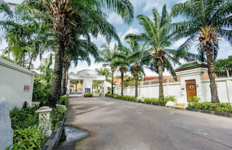 Luxury Semi-2bd Pool Near & Walking Street Pattaya